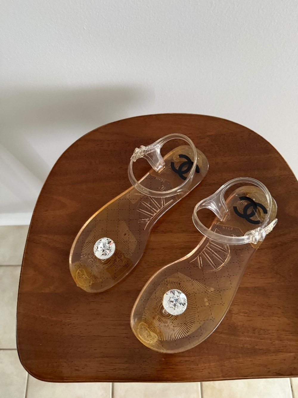 Vintage CHANEL Interlocking CC Diamond Jelly Sandals | Euro 38